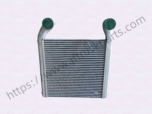 Small Intercooler WG9925530127 for SINOTRUK HOWO A7 SITRAK C7H Truck water tank parts